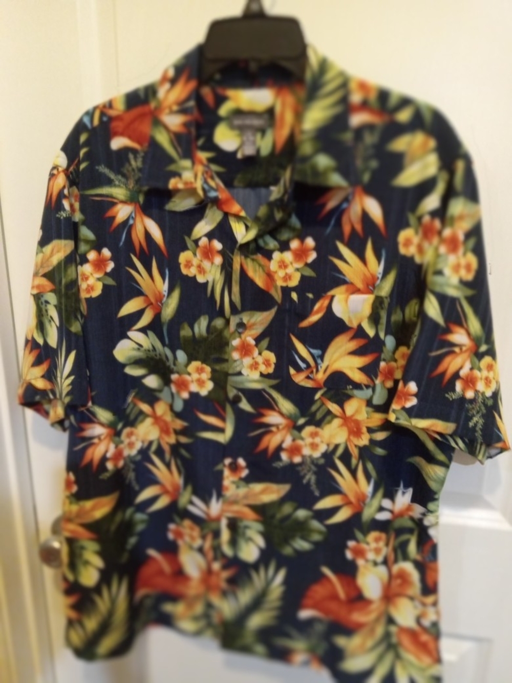 Van Heusen  Island  Motif Short Sleeve Button Down Short Sleeve